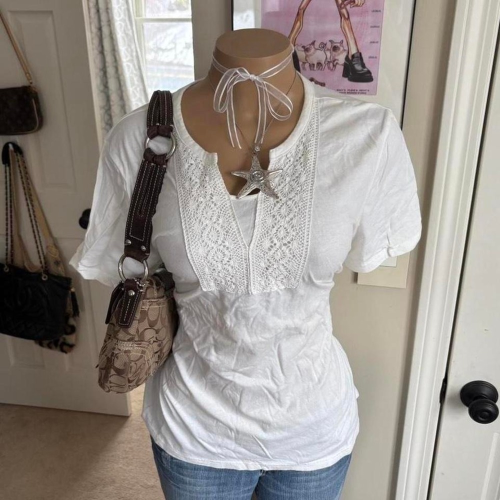 Y2K 2000s minimalist white lace blouse